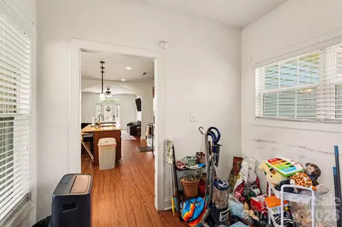 Entry Way - 964 Mathis Ave, Salisbury, NC 28146 photo 2 of 3