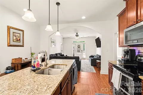Kitchen - 964 Mathis Ave, Salisbury, NC 28146 photo 4 of 4