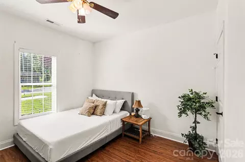 Bedroom - 964 Mathis Ave, Salisbury, NC 28146 photo 6 of 7