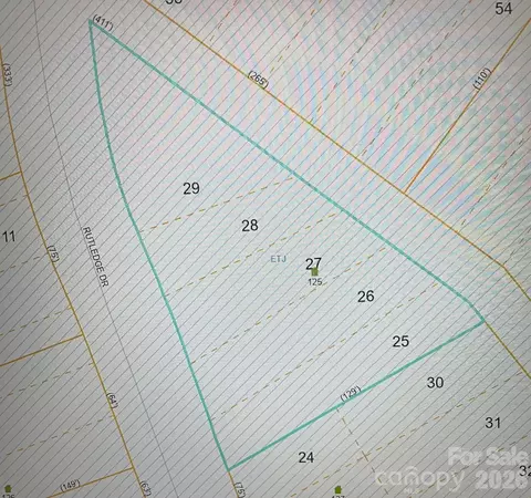 125 Rutledge Dr, Hendersonville, NC 28739