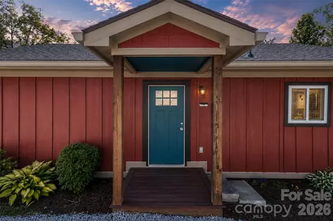 166 Outland Ave, Brevard, NC 28712