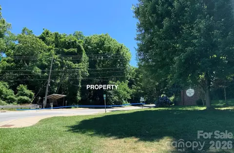 99999 Haywood Rd, Asheville, NC 28806