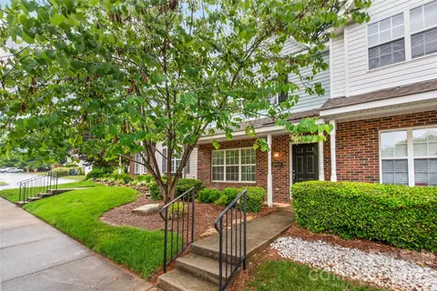 15411 Asterwind Ct, Charlotte, NC 28277