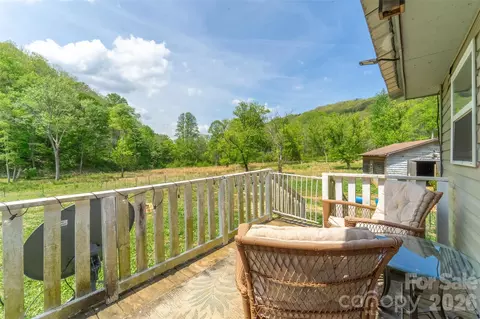 Exterior - 3325 Pack Mountain Rd, Murphy, NC 28906 photo 6 of 8