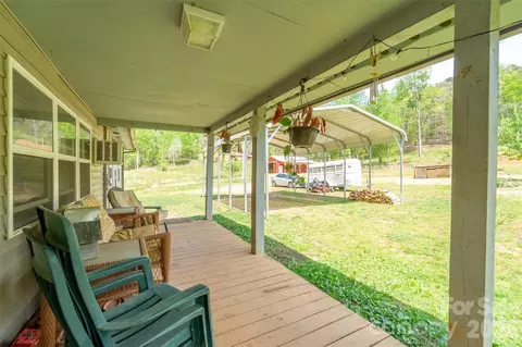 Exterior - 3325 Pack Mountain Rd, Murphy, NC 28906 photo 3 of 8