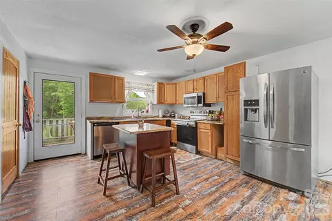 Kitchen - 3325 Pack Mountain Rd, Murphy, NC 28906 photo 1 of 3