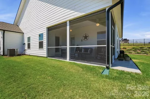 Exterior - 9996 Jack Nicklaus Dr, Lancaster, SC 29720 photo 7 of 8