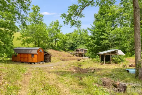 224 Allen Dr, Marshall, NC 28753 photo 8