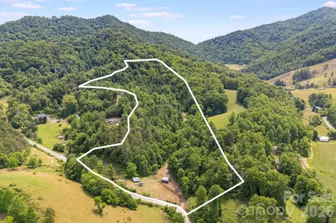 224 Allen Dr, Marshall, NC 28753 photo 5