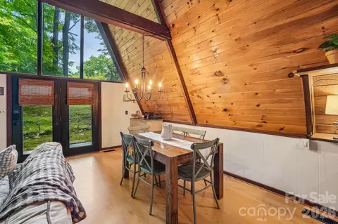 Dining - 201 Hampton Gap Dr, Mars Hill, NC 28754 photo 1 of 1
