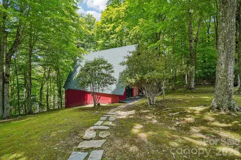 Exterior - 201 Hampton Gap Dr, Mars Hill, NC 28754 photo 2 of 10