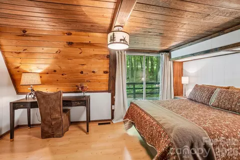 Bedroom - 201 Hampton Gap Dr, Mars Hill, NC 28754 photo 1 of 3