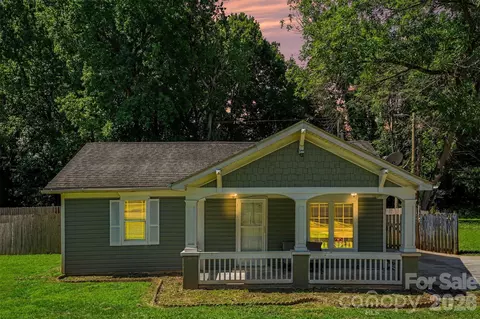 1101 Choyce Ave, Charlotte, NC 28217