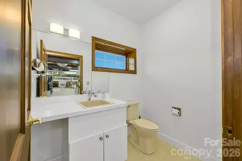 Bath - 2831 Bethany Ford Rd, Roaring River, NC 28669 photo 5 of 5