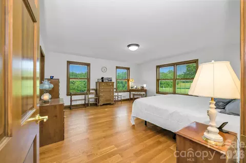 Bedroom - 2831 Bethany Ford Rd, Roaring River, NC 28669 photo 5 of 7