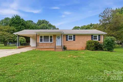 913 Harper Rd, Gastonia, NC 28056
