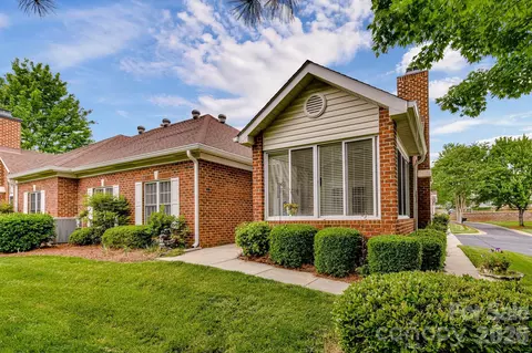 8629 Windsor Ridge Dr, Charlotte, NC 28277
