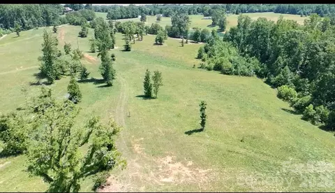 473 Mcentire Rd, Tryon, NC 28782 photo 5