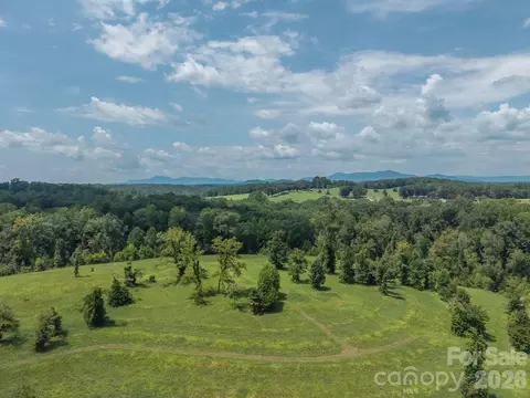 473 Mcentire Rd, Tryon, NC 28782 photo 2