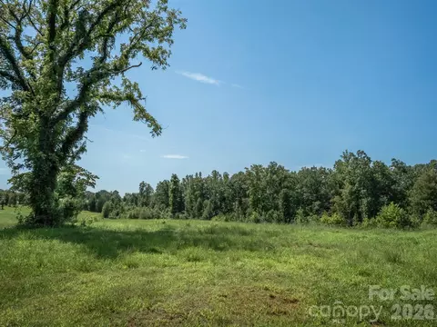 473 Mcentire Rd, Tryon, NC 28782 photo 8