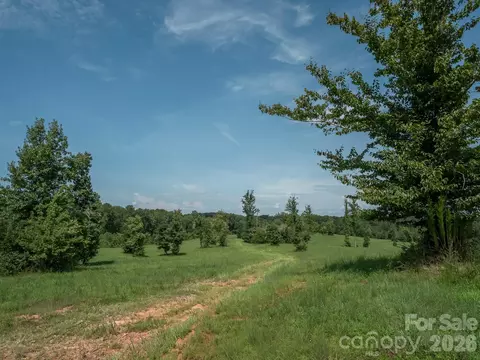 473 Mcentire Rd, Tryon, NC 28782 photo 5