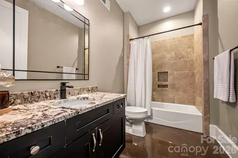 Bath - 398 Mapleton Ln, Columbus, NC 28722 photo 4 of 4