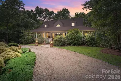 175 Green Hills Rd, Mill Spring, NC 28756