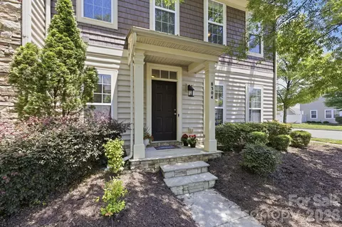 8304 Viewpoint Ln, Cornelius, NC 28031