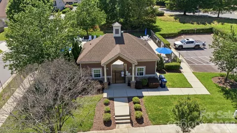 View/Area - 8304 Viewpoint Ln, Cornelius, NC 28031 photo 1 of 2