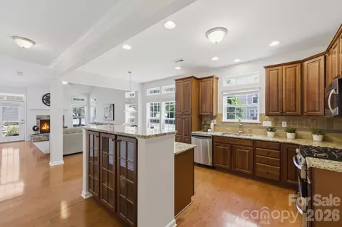 Kitchen - 8304 Viewpoint Ln, Cornelius, NC 28031 photo 1 of 1
