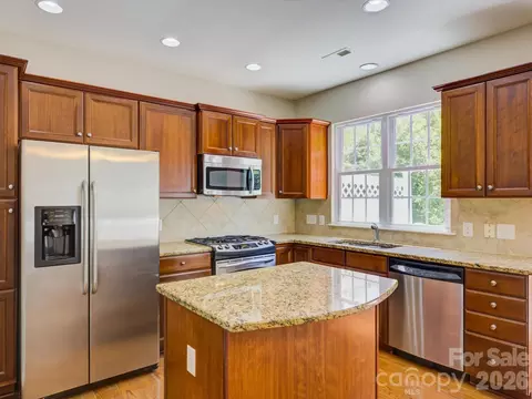 Kitchen - 562 Sixth Baxter Xing, Fort Mill, SC 29708 photo 1 of 6