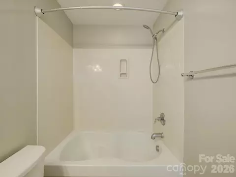 Bath - 562 Sixth Baxter Xing, Fort Mill, SC 29708 photo 3 of 7