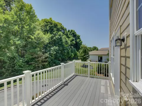 Exterior - 562 Sixth Baxter Xing, Fort Mill, SC 29708 photo 7 of 12