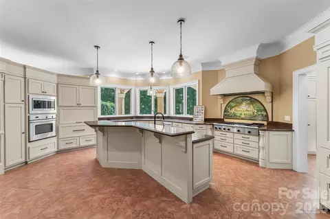 Kitchen - 1090 Pearidge Rd, Bostic, NC 28018 photo 1 of 5