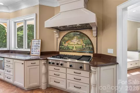 Kitchen - 1090 Pearidge Rd, Bostic, NC 28018 photo 3 of 5
