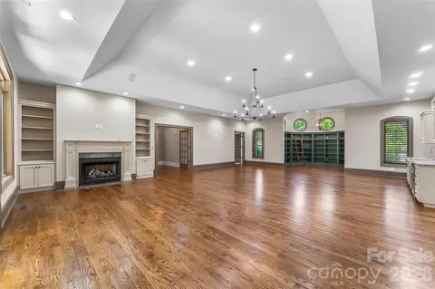 Living - 1090 Pearidge Rd, Bostic, NC 28018 photo 4 of 7