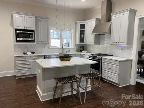 2907 Park Rd, Charlotte, NC 28209
