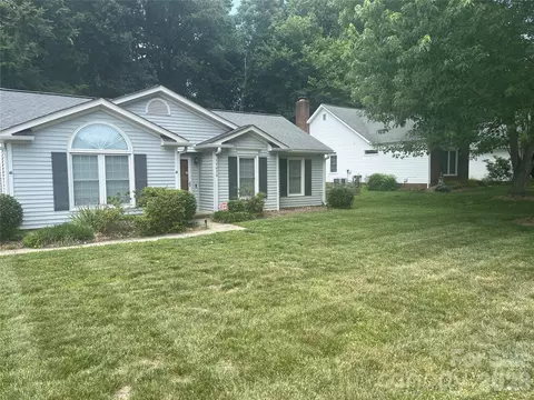 14030 Kedleston Rd, Huntersville, NC 28078
