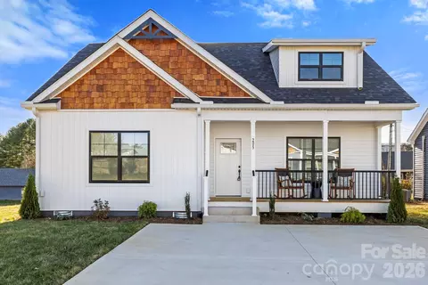 205 Southern Charm Rd, Arden, NC 28704