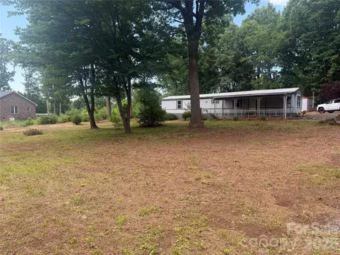 3514 Diesel Dr, Lincolnton, NC 28092