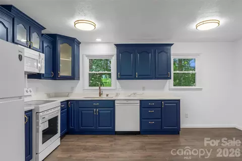 4074 Shane Dr, Morganton, NC 28655 photo 9