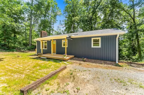 4074 Shane Dr, Morganton, NC 28655