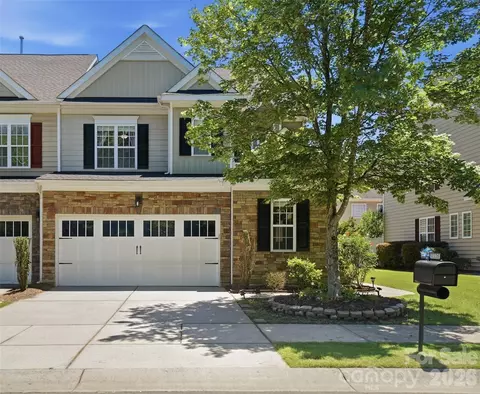 12226 Red Rust Ln, Charlotte, NC 28277