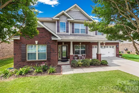 14712 Vaughan Dr, Charlotte, NC 28273