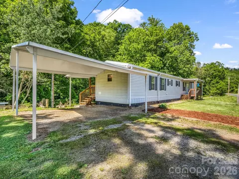 8 Don Felmet Rd, Leicester, NC 28748