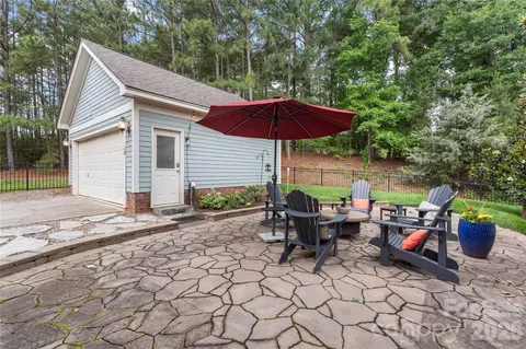 Exterior - 3292 Richards Xing, Fort Mill, SC 29708 photo 7 of 9