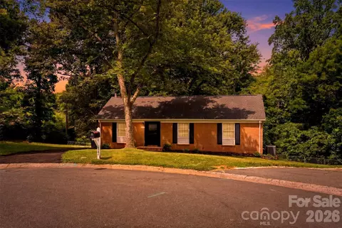 6742 Wild Turkey Ln, Charlotte, NC 28214