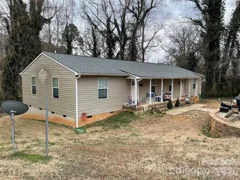 113 Sunset Dr, Clover, SC 29710