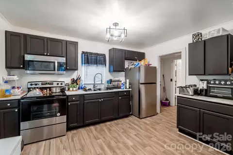 Kitchen - 229 Acl Ave, Cheraw, SC 29520 photo 1 of 3