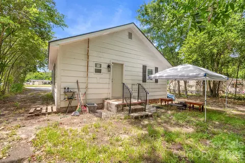 Exterior - 229 Acl Ave, Cheraw, SC 29520 photo 5 of 5
